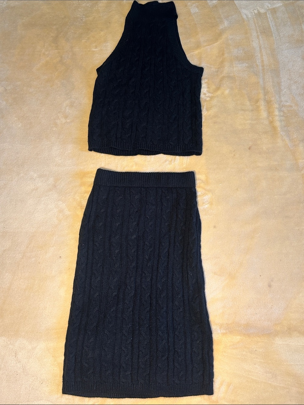 Black Cable-Knit Midi Skirt Set EUC